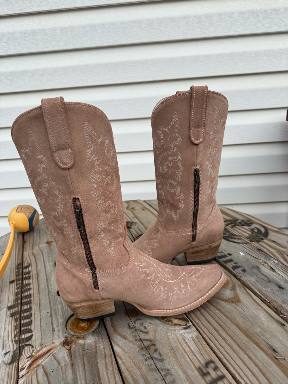 Freebird Wilson Pink Suede Boots 9 - Picture 10 of 12